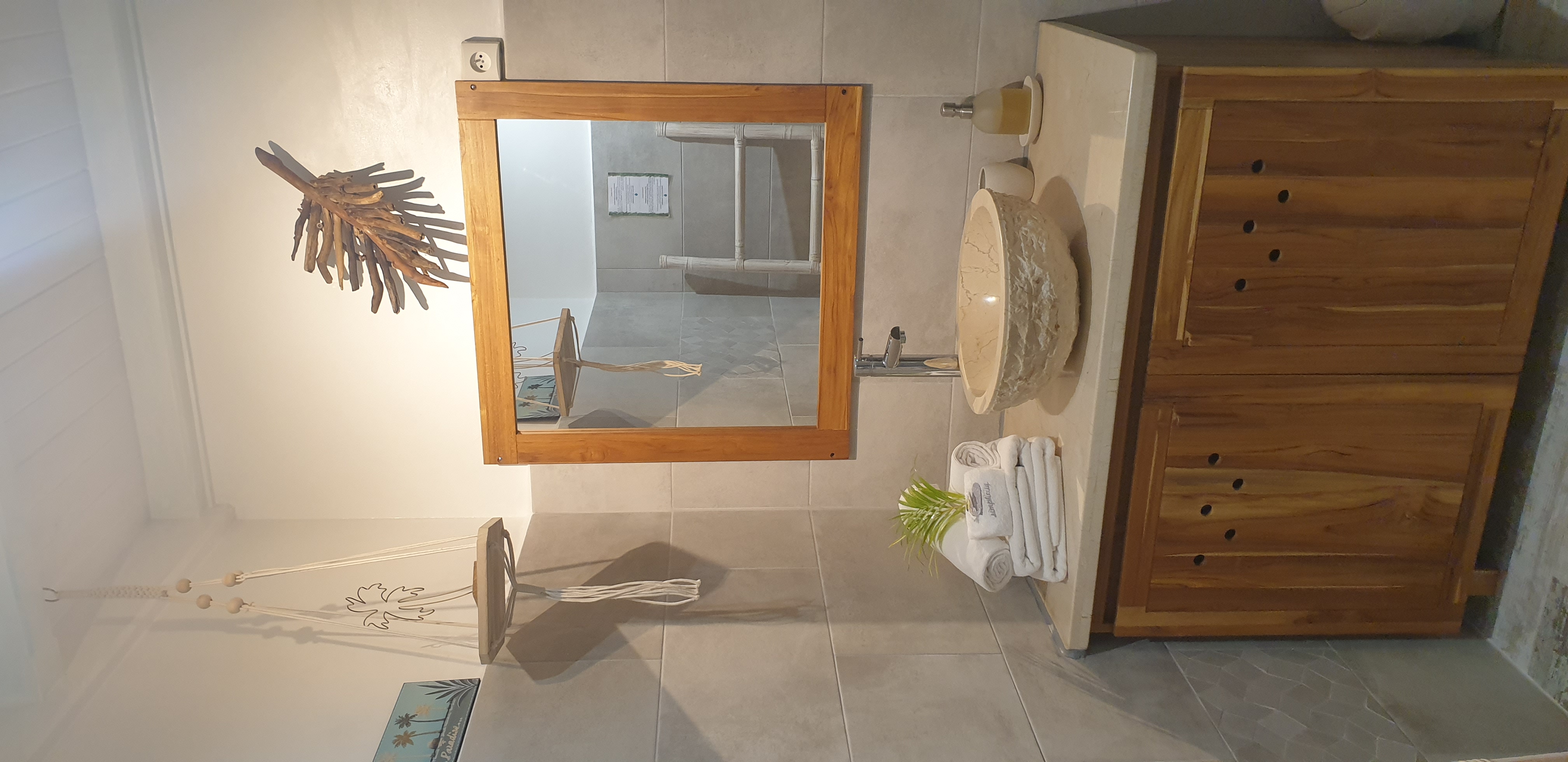 salle de bain du Caraïb'Bay Hôtel