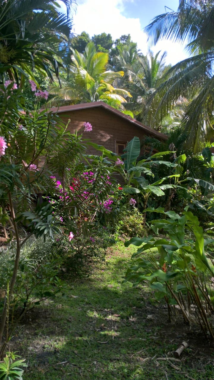 Vue extérieure villa Ti Kaz Bwa au Caraïb'Bay Hôtel